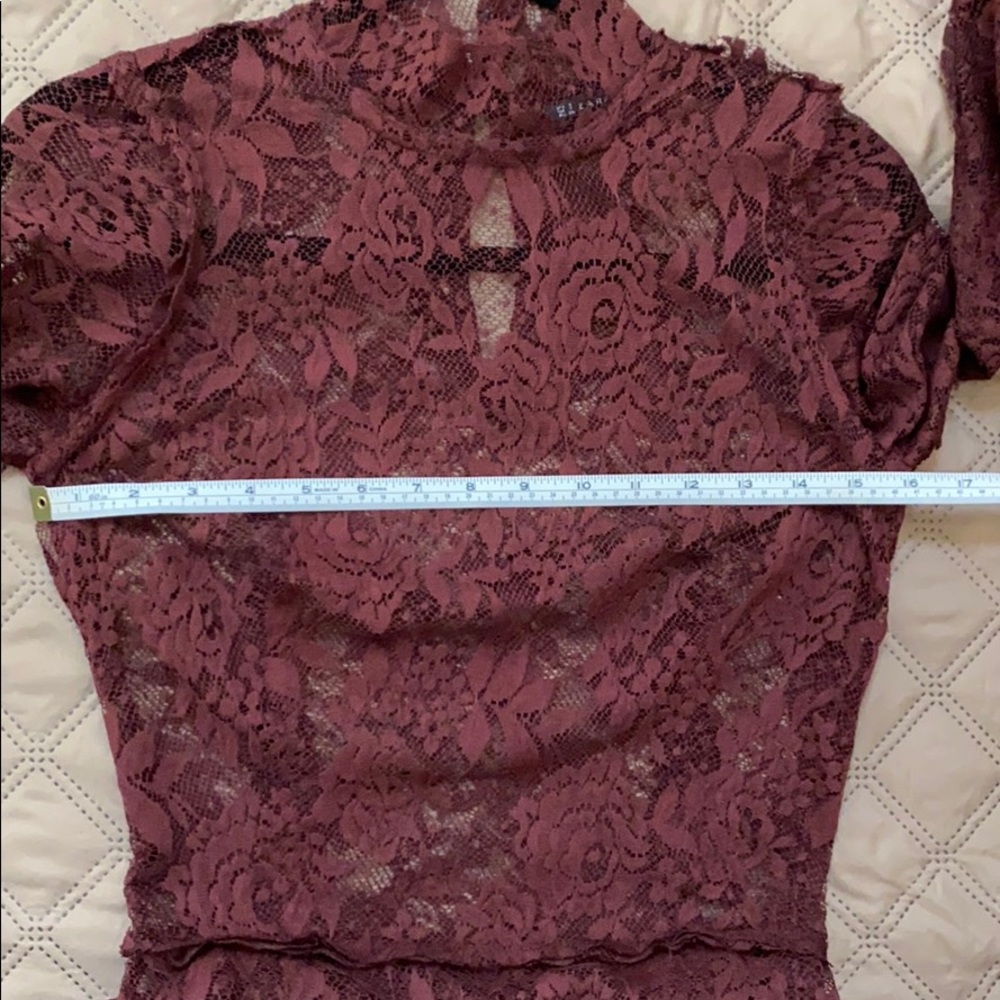 Zara lace dress - Picture 7 of 11